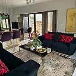 公寓 Eva's Luxurious Penthouse #mitropoleos6