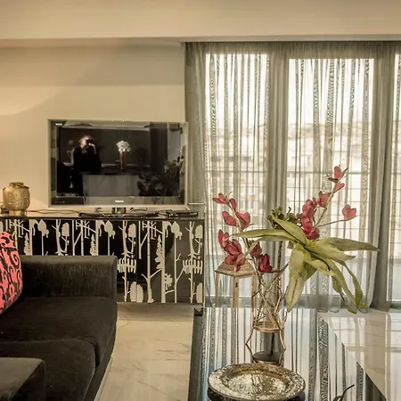 Eva's Luxurious Penthouse #mitropoleos6 Appartement