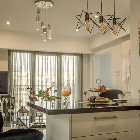 Eva's Luxurious Penthouse #mitropoleos6