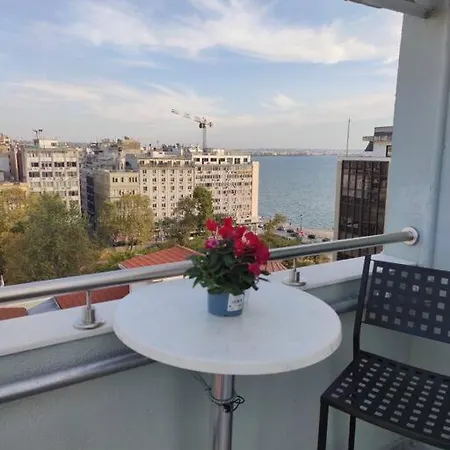 Eva's Luxurious Penthouse #mitropoleos6 塞萨洛尼基