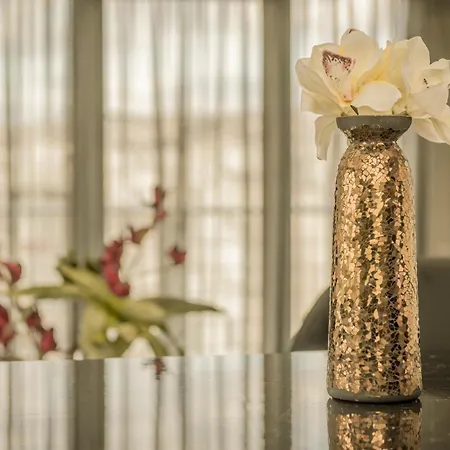 Апартаменты Eva's Luxurious Penthouse #mitropoleos6
