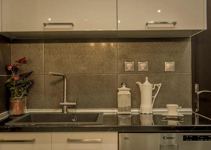 Апартаменты Eva's Luxurious Penthouse #mitropoleos6