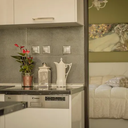 Eva's Luxurious Penthouse #mitropoleos6