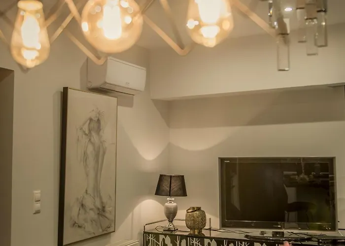 Eva's Luxurious Penthouse #mitropoleos6 * Thessalonique
